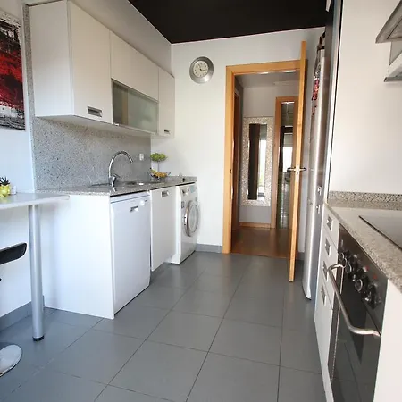 Click & Blue Moon Apartment